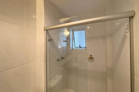 Apartamento à venda com 260m², 4 quartos e 5 vagasBanheiro 2