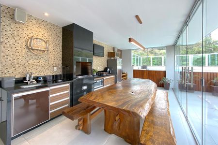 Apartamento à venda com 260m², 4 quartos e 5 vagasEspaço Gourmet