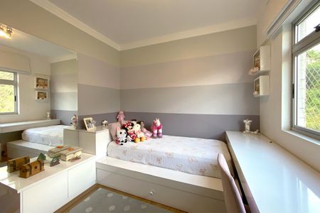 Apartamento à venda com 260m², 4 quartos e 5 vagasQuarto 1