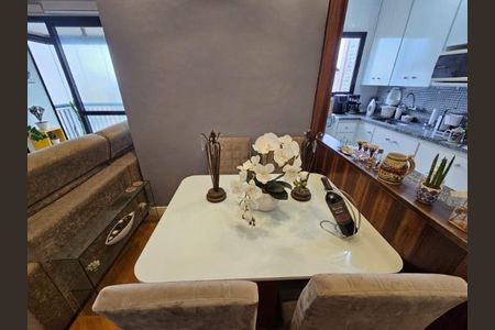 Apartamento à venda com 60m², 2 quartos e 1 vaga