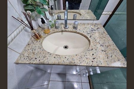 Apartamento à venda com 60m², 2 quartos e 1 vaga