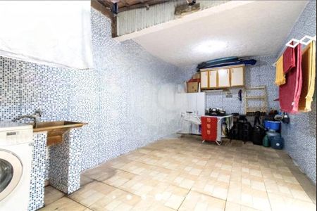 Casa à venda com 103m², 2 quartos e 2 vagas