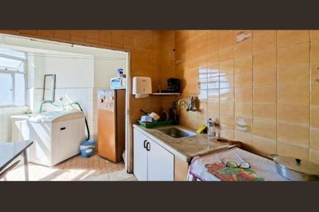 Apartamento à venda com 2 quartos, 65m² em Sagrada Família, Belo Horizonte