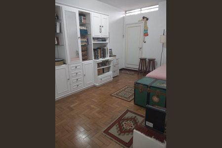 Casa à venda com 4 quartos, 243m² em Indianópolis, São Paulo