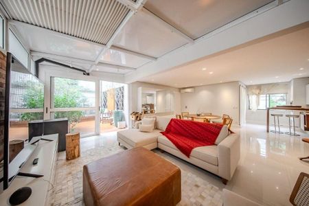 Apartamento à venda com 2 quartos, 121m² em Rio Branco, Porto Alegre