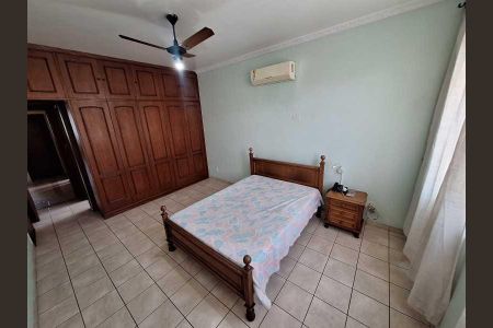 Casa à venda com 348m², 4 quartos e 4 vagas