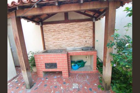 Casa à venda com 348m², 4 quartos e 4 vagas