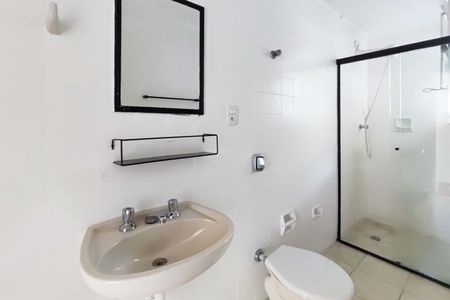 Apartamento à venda com 84m², 3 quartos e 1 vaga Apartamento à venda com 84m², 3 quartos e 1 vagaBanheiro