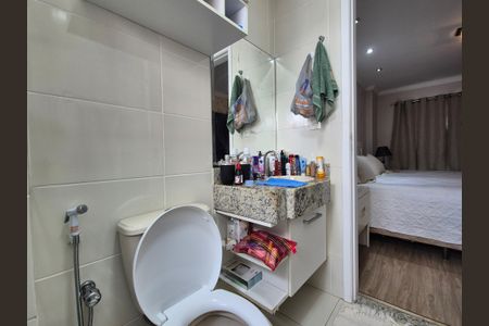 Apartamento à venda com 124m², 3 quartos e 2 vagas Apartamento à venda com 124m², 3 quartos e 2 vagasBanheiro da Suíte