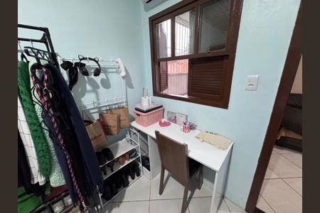 Casa à venda com 120m², 2 quartos e 2 vagasÁrea de Serviço