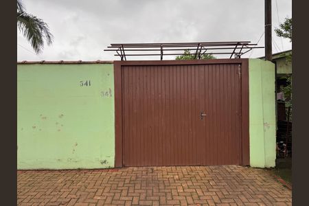 Casa à venda com 120m², 2 quartos e 2 vagasFachada