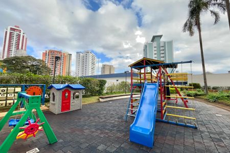 Apartamento à venda com 108m², 3 quartos e 2 vagas Apartamento à venda com 108m², 3 quartos e 2 vagasÁrea comum - Playground
