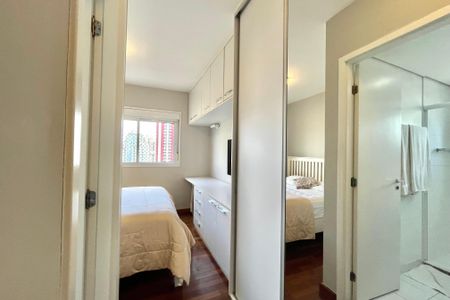 Apartamento à venda com 108m², 3 quartos e 2 vagas Apartamento à venda com 108m², 3 quartos e 2 vagasCloset da Suíte