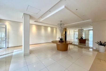 Apartamento à venda com 108m², 3 quartos e 2 vagas Apartamento à venda com 108m², 3 quartos e 2 vagasHall social