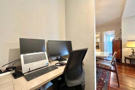Apartamento à venda com 108m², 3 quartos e 2 vagas Apartamento à venda com 108m², 3 quartos e 2 vagasEscritório