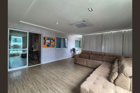 Apartamento à venda com 122m², 3 quartos e 2 vagasSala