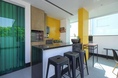 Apartamento à venda com 219m², 5 quartos e 2 vagas