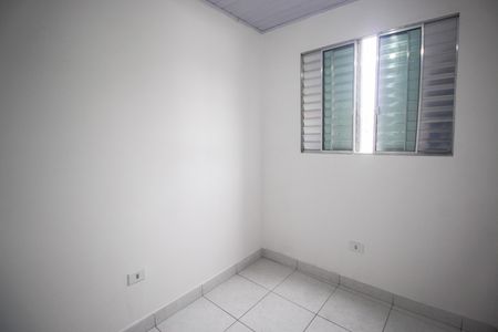 Quarto 1 de casa para alugar com 2 quartos, 100m² em Jardim Santo Antonio, São Paulo