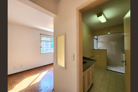 Corredor de apartamento à venda com 1 quarto, 36m² em Itaim Bibi, São Paulo