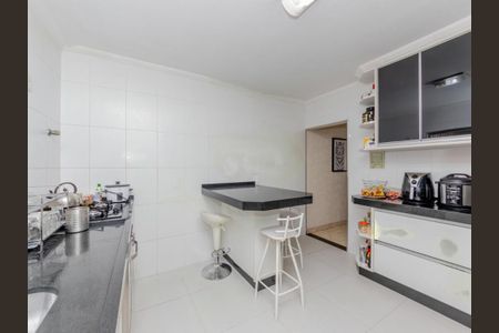 Casa à venda com 169m², 3 quartos e 2 vagas