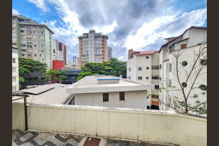 Apartamento à venda com 170m², 4 quartos e 2 vagas Apartamento à venda com 170m², 4 quartos e 2 vagasVista da Suíte e quarto 2 e 3