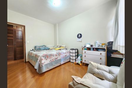 Apartamento à venda com 170m², 4 quartos e 2 vagas Apartamento à venda com 170m², 4 quartos e 2 vagasQuarto 3