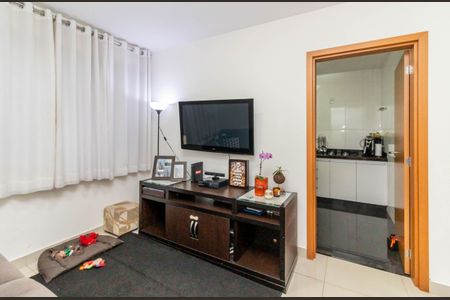 Sala de apartamento à venda com 3 quartos, 133m² em Sagrada Família, Belo Horizonte