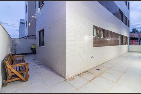 Vista Sala de apartamento à venda com 3 quartos, 133m² em Sagrada Família, Belo Horizonte