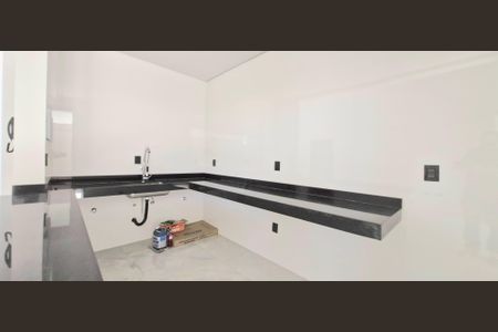 Casa à venda com 199m², 3 quartos e 3 vagasCozinha 