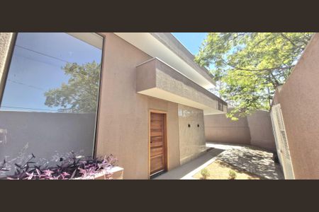 Casa à venda com 199m², 3 quartos e 3 vagasFachada casa