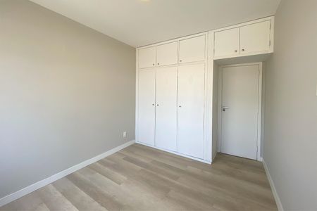 Apartamento à venda com 205m², 4 quartos e 2 vagas Apartamento à venda com 205m², 4 quartos e 2 vagasQuarto 3