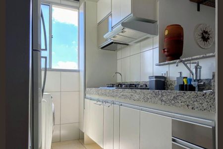 Cozinha e Área de Serviço de apartamento à venda com 2 quartos, 50m² em Castelo, Belo Horizonte