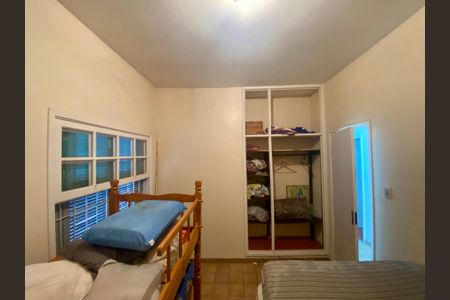 Casa para alugar com 263m², 3 quartos e 4 vagas Casa para alugar com 263m², 3 quartos e 4 vagasQuarto 1