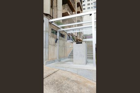 Apartamento à venda com 170m², 3 quartos e 2 vagas Apartamento à venda com 170m², 3 quartos e 2 vagasEntrada