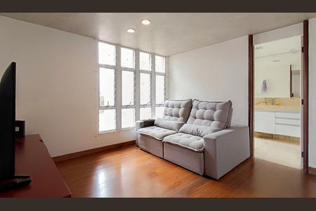 Apartamento à venda com 170m², 3 quartos e 2 vagas Apartamento à venda com 170m², 3 quartos e 2 vagasSala de TV