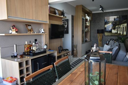Apartamento à venda com 70m², 2 quartos e 2 vagas Apartamento à venda com 70m², 2 quartos e 2 vagasSacada