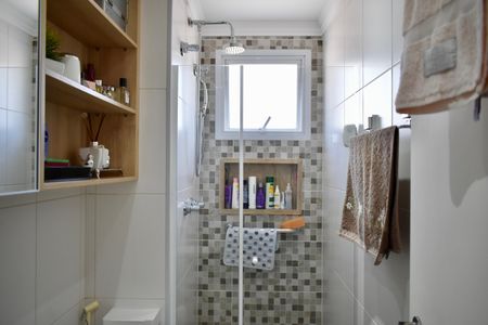 Apartamento à venda com 70m², 2 quartos e 2 vagas Apartamento à venda com 70m², 2 quartos e 2 vagasBanheiro da Suíte