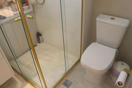 Apartamento à venda com 80m², 2 quartos e 2 vagasBanheiro da Suíte 1