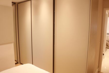 Apartamento à venda com 80m², 2 quartos e 2 vagasSuíte 1