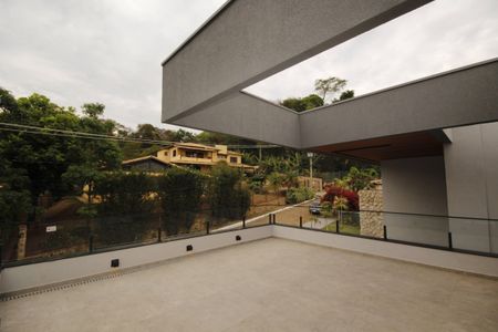 Casa de condomínio à venda com 523m², 4 quartos e 4 vagasvaranda