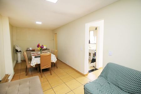 Sala de casa para alugar com 3 quartos, 120m² em Penha, Rio de Janeiro
