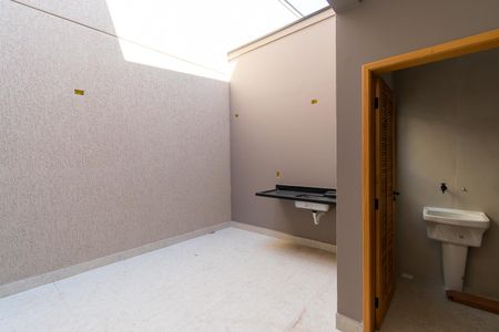 Casa à venda com 160m², 3 quartos e 2 vagasQuintal