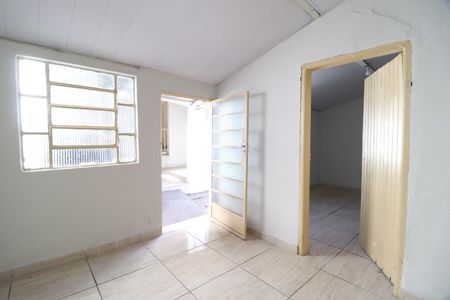 Sala 2 de casa para alugar com 1 quarto, 60m² em Osvaldo Rezende, Uberlândia