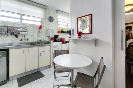 Apartamento à venda com 182m², 4 quartos e 1 vaga Apartamento à venda com 182m², 4 quartos e 1 vagaCozinha