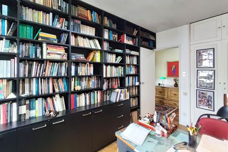 Apartamento à venda com 182m², 4 quartos e 1 vaga Apartamento à venda com 182m², 4 quartos e 1 vagaQuarto 2