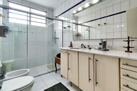 Apartamento à venda com 182m², 4 quartos e 1 vaga Apartamento à venda com 182m², 4 quartos e 1 vagaBanheiro