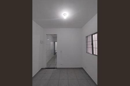 Quarto de casa para alugar com 1 quarto, 28m² em Cambuci, São Paulo