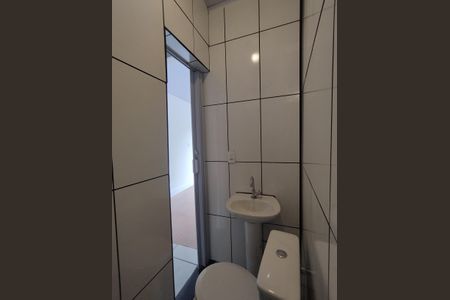 Banheiro Social de casa para alugar com 1 quarto, 35m² em Cambuci, São Paulo