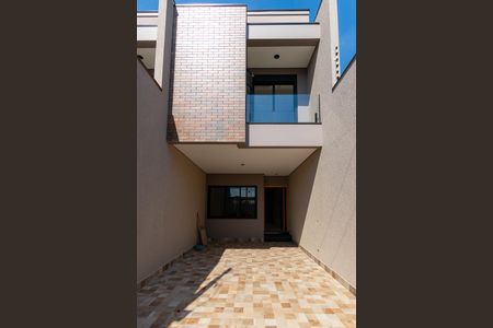 Casa à venda com 160m², 3 quartos e 2 vagas Casa à venda com 160m², 3 quartos e 2 vagasGaragem