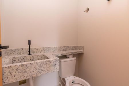 Casa à venda com 160m², 3 quartos e 2 vagas Casa à venda com 160m², 3 quartos e 2 vagasLavabo